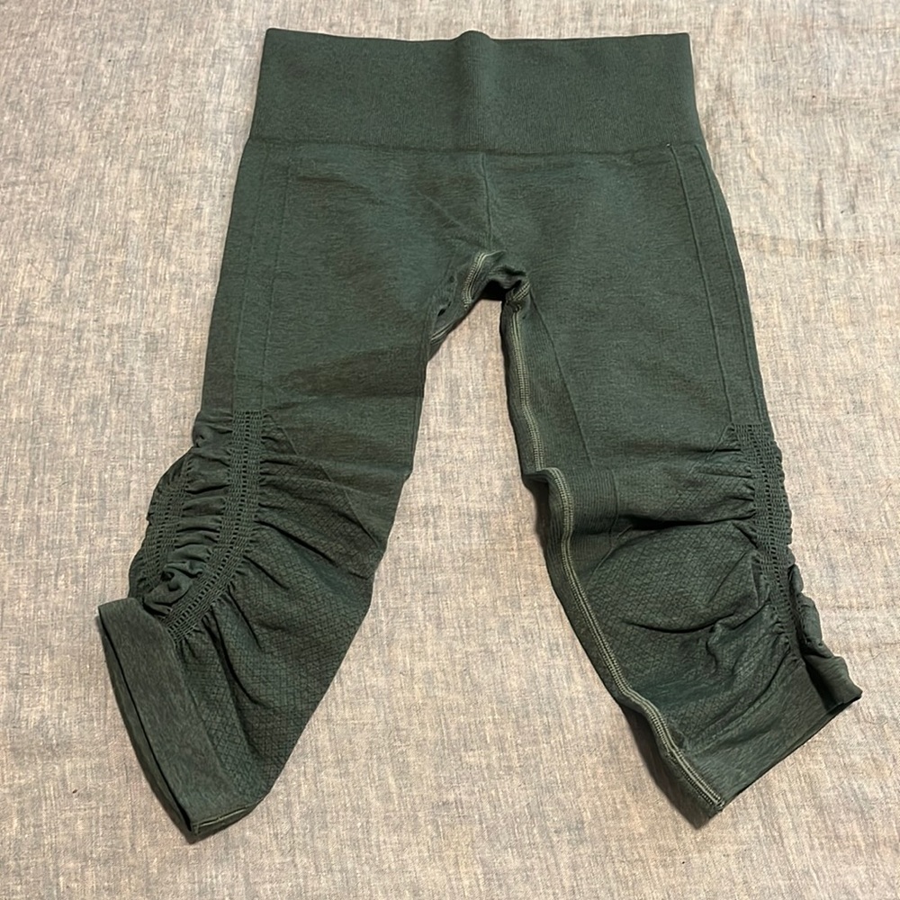 Lululemon The Flow Crop II Heather Green Legging